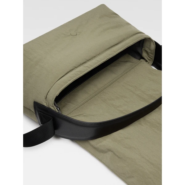 Jacquemus The Bambino messenger bag - Jacquemus Totes & Top-Handle Bags - Le Chiquito Style - Shop at Luxury Shoes 