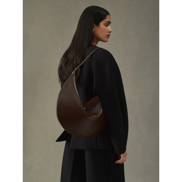Jacquemus The Ovalo bag - Jacquemus Totes & Top-Handle Bags - Le Chiquito Style - Shop at Luxury Shoes 