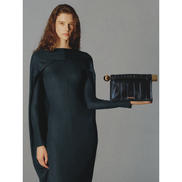 Jacquemus The Rond Carré clutch - Jacquemus Clutch Bags - Le Chiquito Style - Shop at Luxury Shoes 
