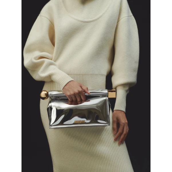 Jacquemus The Rond Carré clutch - Jacquemus Clutch Bags - Le Chiquito Style - Shop at Luxury Shoes 
