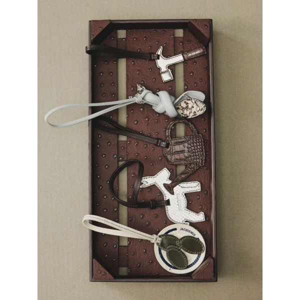 Jacquemus The plate of olives - Jacquemus Totes & Top-Handle Bags - Le Chiquito Style - Shop at Luxury Shoes 