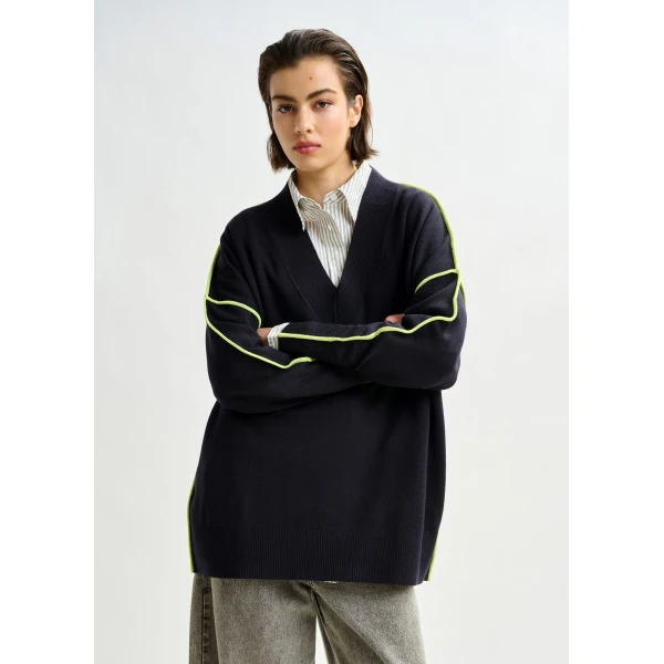 Essentiel Antwerp Navy and green oversized V-neck knit sweater with contrast stripe - Essentiel Antwerp Knitwear - Colorful Belgian Design - Shop at Luxury Shoes 