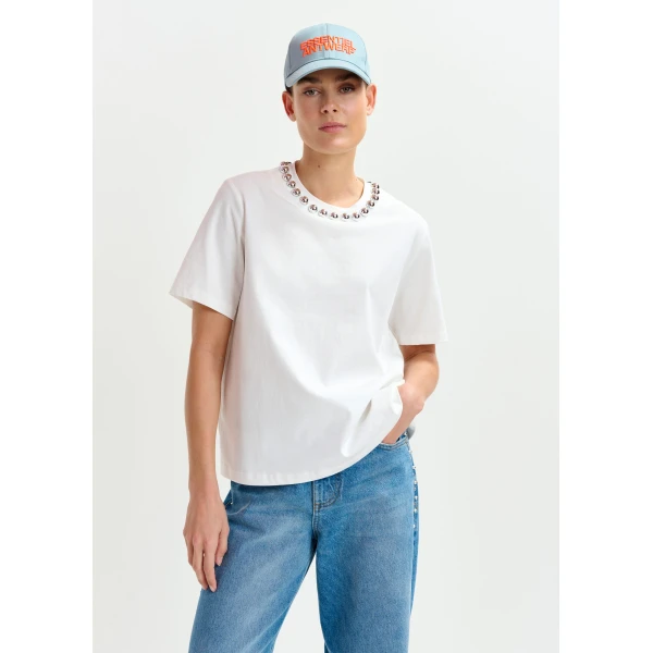 Essentiel Antwerp Off-white and silver cotton T-shirt with metallic pearl-style embellishments - Essentiel Antwerp Shirts - Colorful Belgian Design - Shop at Luxury Shoes 