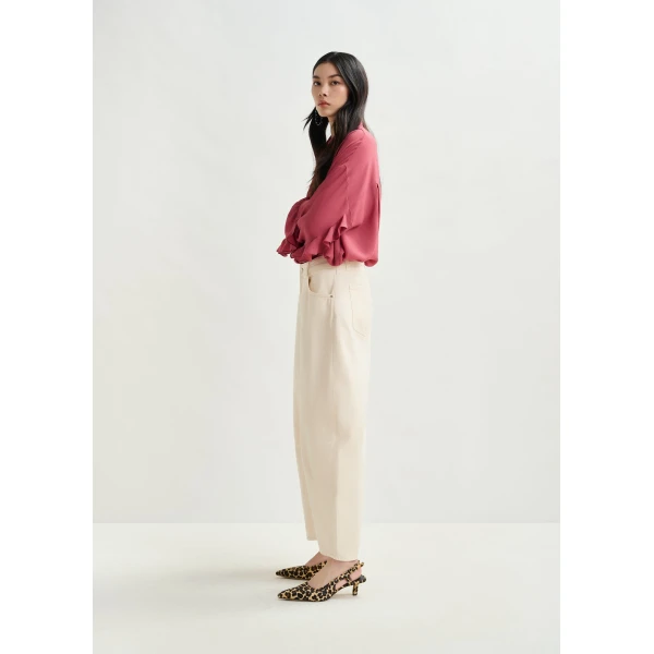 Essentiel Antwerp Off-white cotton cropped barrel-leg jeans - Essentiel Antwerp Pants - Colorful Belgian Design - Shop at Luxury Shoes 