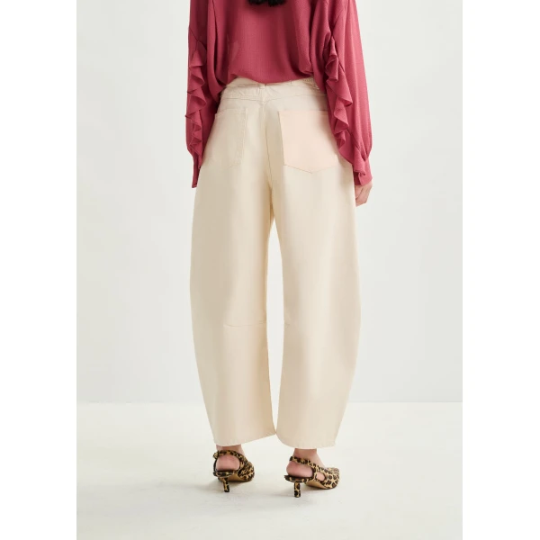 Essentiel Antwerp Off-white cotton cropped barrel-leg jeans - Essentiel Antwerp Pants - Colorful Belgian Design - Shop at Luxury Shoes 