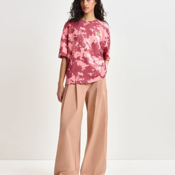 Essentiel Antwerp Red, pink and yellow oversized cotton-linen blend T-shirt with embroidery Top, view 3