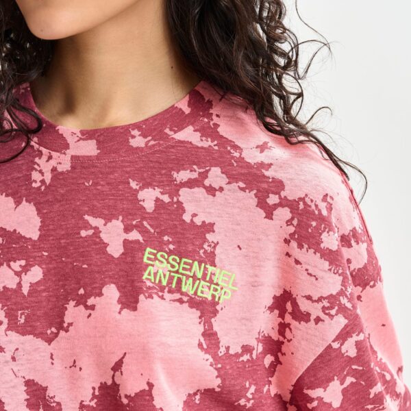 Essentiel Antwerp Red, pink and yellow oversized cotton-linen blend T-shirt with embroidery Top, view 4
