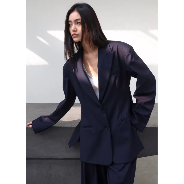 The Frankie Shop Canmore Double Vent Blazer - Navy - Oversized Minimalist Jackets in Blue - Shop at Luxury Shoes 