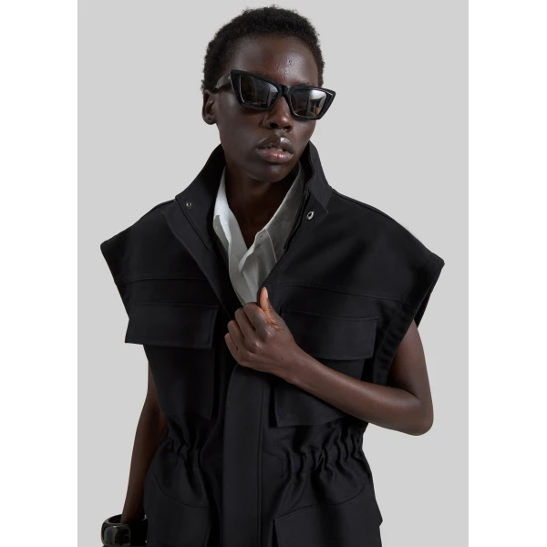 The Frankie Shop Melton Detachable Sleeve Cargo Jacket - Black - Oversized Minimalist Jackets in Black - Shop at Luxury Shoes 