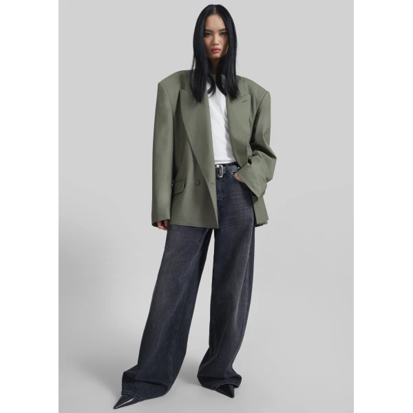 The Frankie Shop Valter Oversized Blazer - Pale Olive - Oversized Minimalist Jackets in Green - Shop at Luxury Shoes 