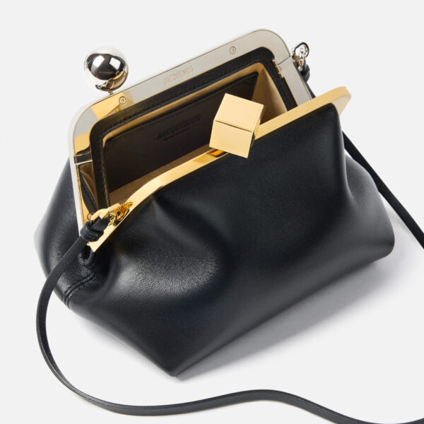 JACQUEMUS The Berlingot Small clasp bag, view 5