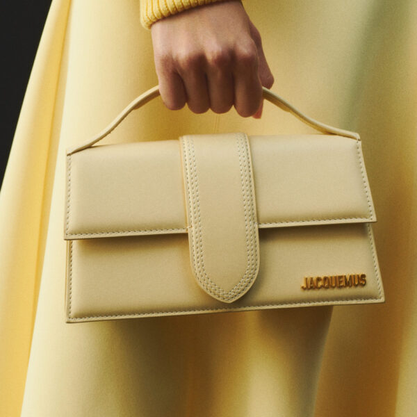 JACQUEMUS The large Bambino Crossbody flap bag, view 6