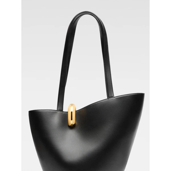 Jacquemus The medium Bambola - Jacquemus Bucket Bags - Le Chiquito Style - Shop at Luxury Shoes 
