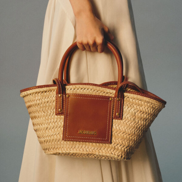 JACQUEMUS The small Soli basket, view 2