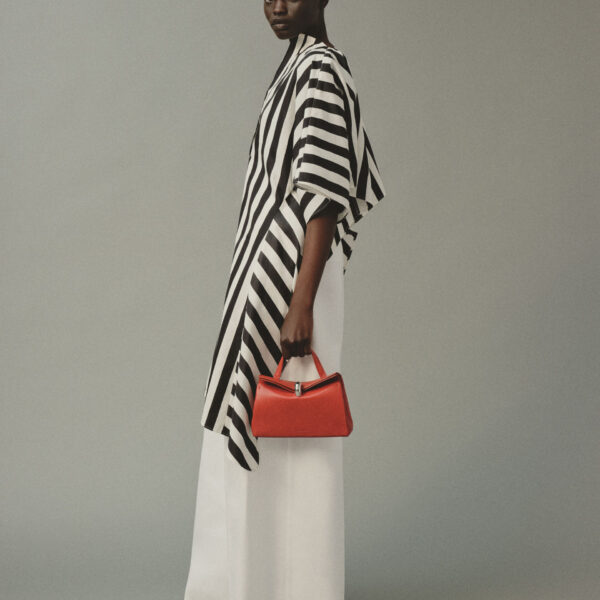 JACQUEMUS The small Valérie Small soft leather bag., view 2