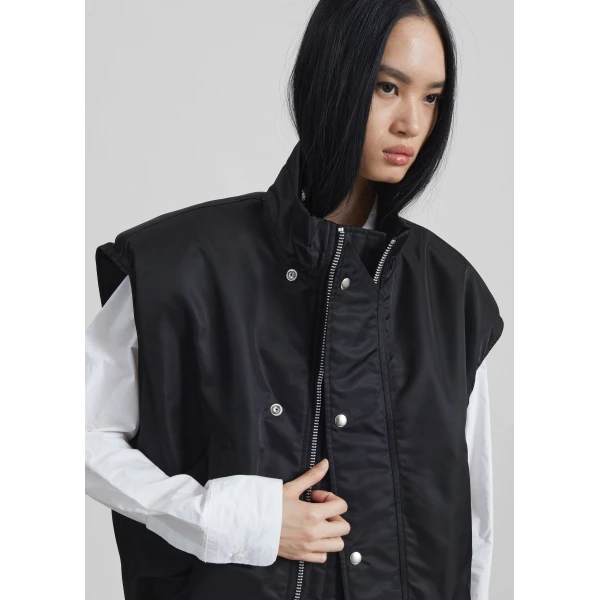The Frankie Shop Aysen Sleeveless Bomber Jacket - Black - Oversized Minimalist Jackets in Black - Shop at Luxury Shoes 