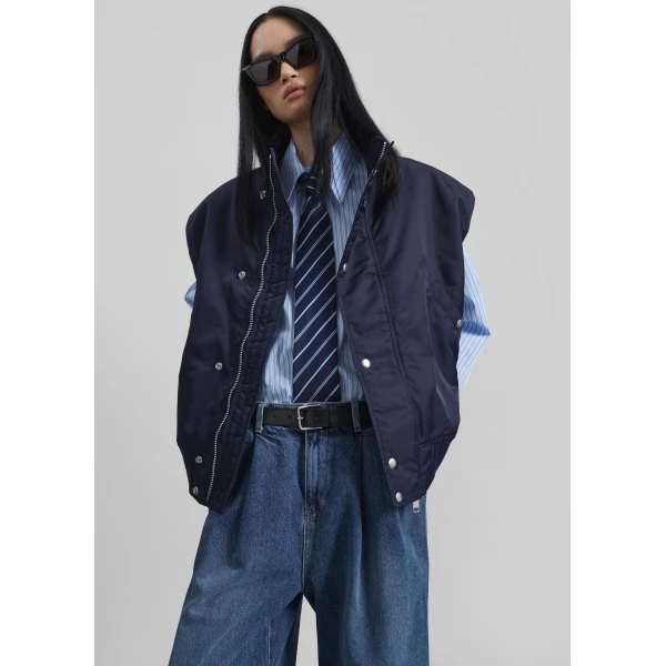 The Frankie Shop Aysen Sleeveless Bomber Jacket - Navy - Oversized Minimalist Jackets in Blue - Shop at Luxury Shoes 
