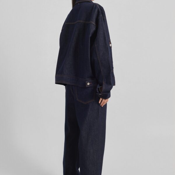 The Frankie Shop Belden Boxy Denim Jacket – Dark Wash, view 6