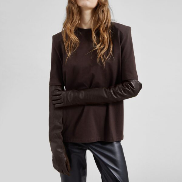 The Frankie Shop Carrington Padded Shoulder Tee – Brown Top, view 2
