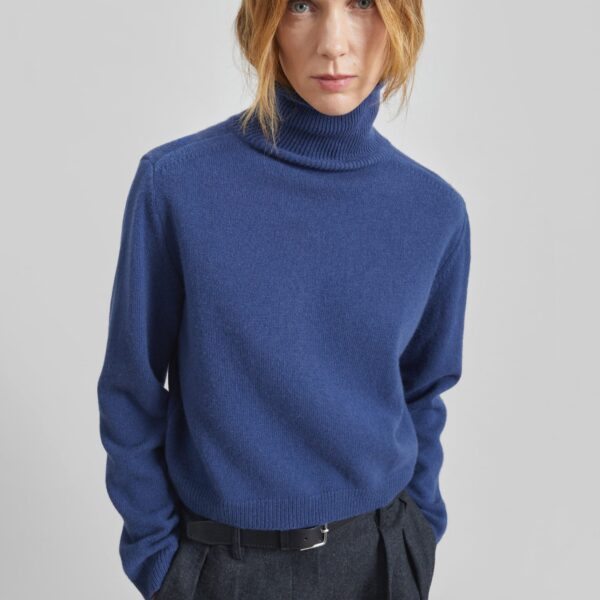 The Frankie Shop Grenaa Wool Turtleneck Sweater – Blue, view 2