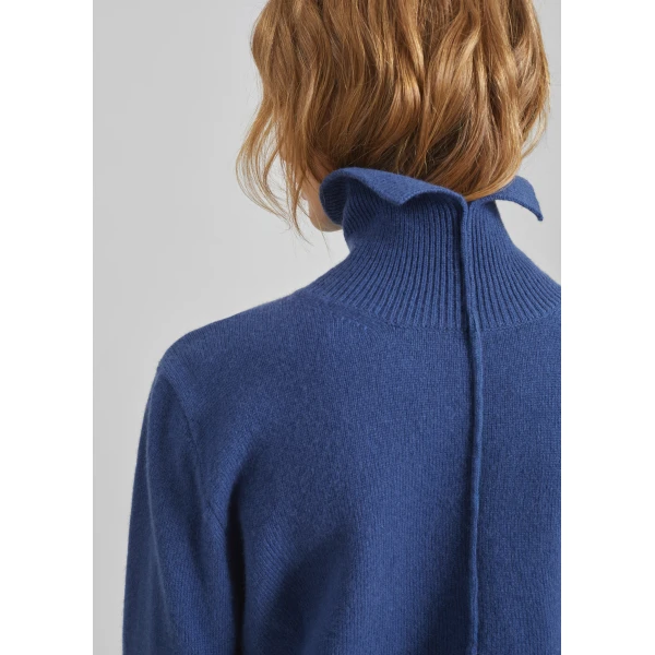 The Frankie Shop Grenaa Wool Turtleneck Sweater - Blue - Oversized Minimalist Knitwear in Blue - Shop at Luxury Shoes 