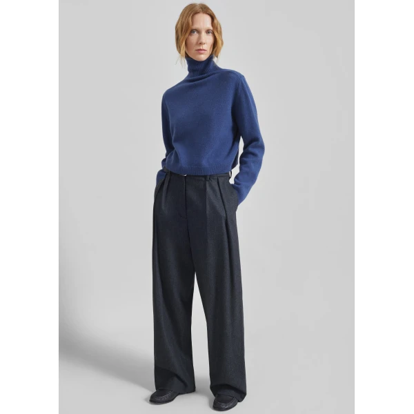 The Frankie Shop Grenaa Wool Turtleneck Sweater - Blue - Oversized Minimalist Knitwear in Blue - Shop at Luxury Shoes 