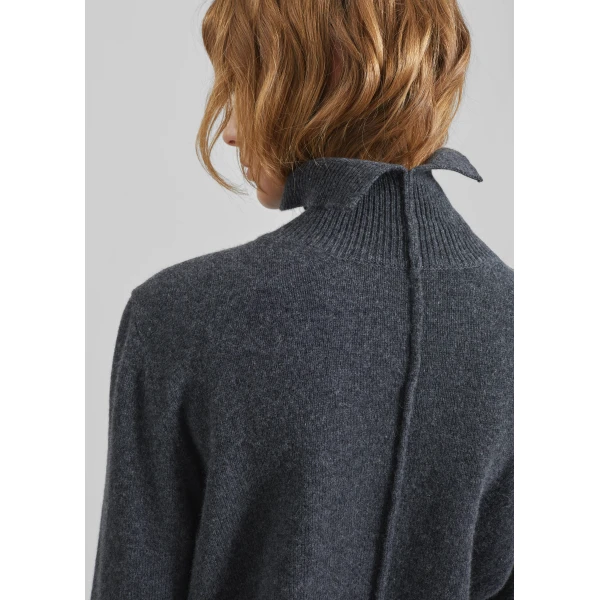 The Frankie Shop Grenaa Wool Turtleneck Sweater - Dark Grey - Oversized Minimalist Knitwear in Grey - Shop at Luxury Shoes 