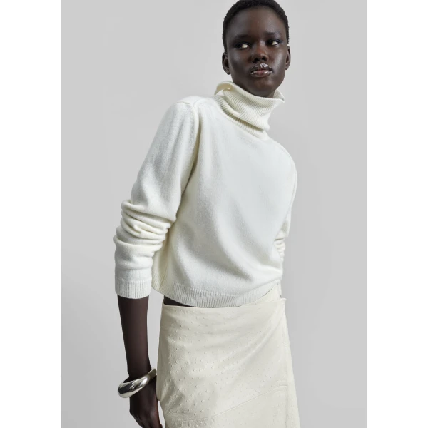 The Frankie Shop Grenaa Wool Turtleneck Sweater - Ivory - Oversized Minimalist Knitwear in Ivory - Shop at Luxury Shoes 