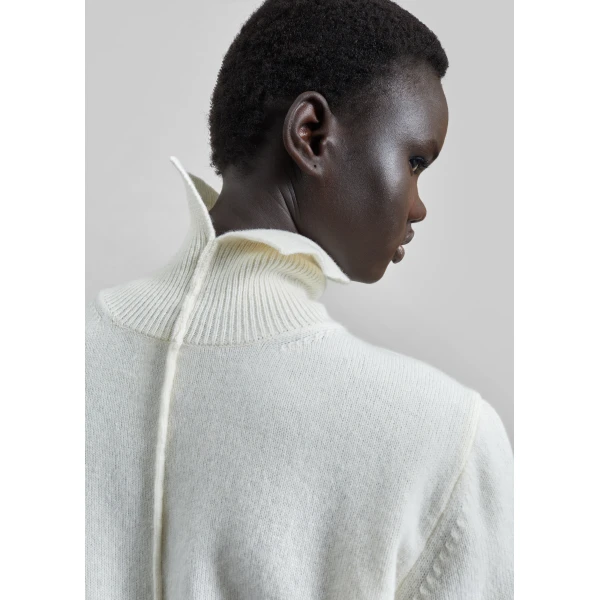 The Frankie Shop Grenaa Wool Turtleneck Sweater - Ivory - Oversized Minimalist Knitwear in Ivory - Shop at Luxury Shoes 