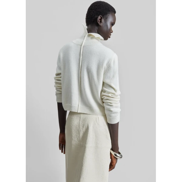 The Frankie Shop Grenaa Wool Turtleneck Sweater - Ivory - Oversized Minimalist Knitwear in Ivory - Shop at Luxury Shoes 