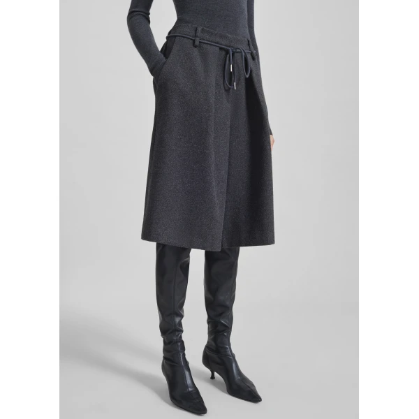 The Frankie Shop Hemavan Bermuda Shorts - Dark Grey - Oversized Minimalist Shorts in Grey - Shop at Luxury Shoes 