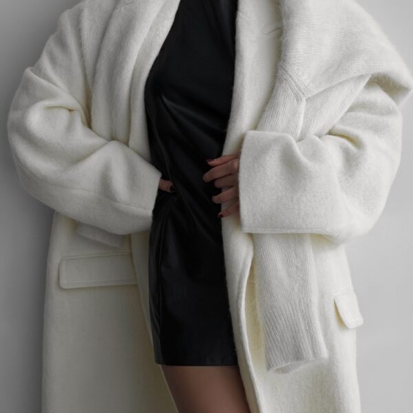 The Frankie Shop John Oversized Coat – Ivory, view 6