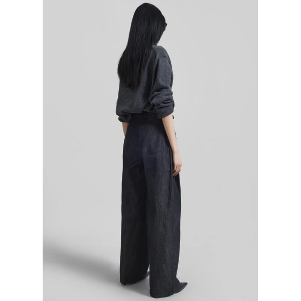 The Frankie Shop Nesna Barrel-Leg Jeans - Black - Oversized Minimalist Pants in Black - Shop at Luxury Shoes 