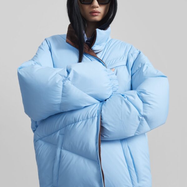 The Frankie Shop Orino Oversized Puffer Jacket – Blue, view 6