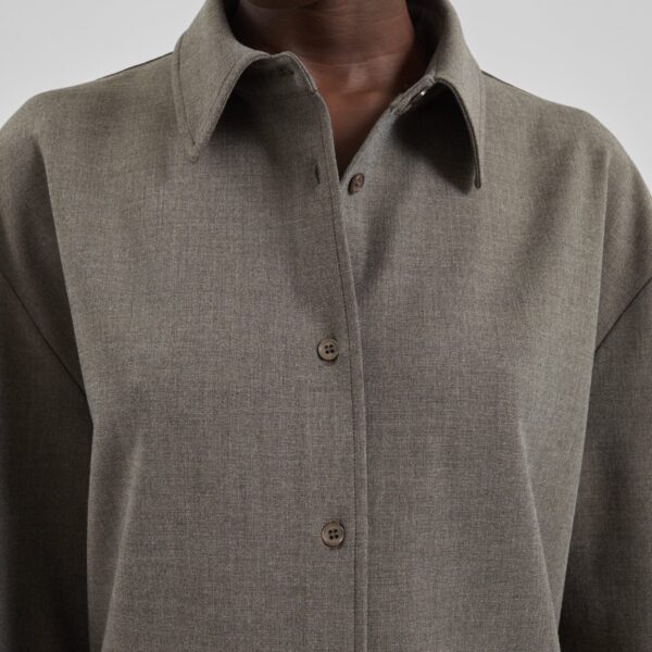 The Frankie Shop Peri Double Weave Shirt – Taupe Melange, view 5