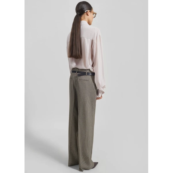 The Frankie Shop Peri Georgette Shirt - Faded Pink - Oversized Minimalist Tops in Pink - Shop at Luxury Shoes 