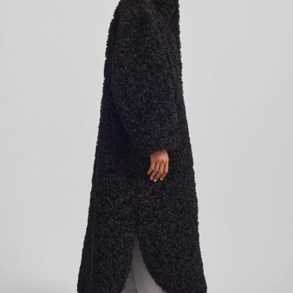 The Frankie Shop Ravello Faux Shearling Robe Coat – Black, view 8