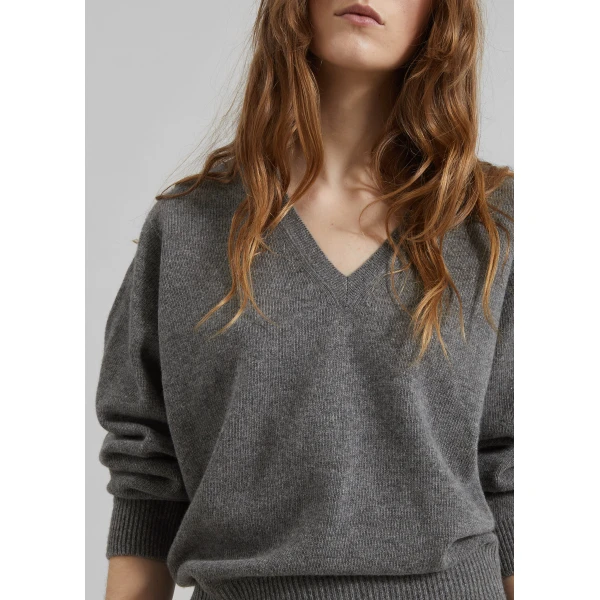 The Frankie Shop Ronse V-Neck Superfine Lambswool Sweater - Grey - Oversized Minimalist Knitwear in Grey - Shop at Luxury Shoes 