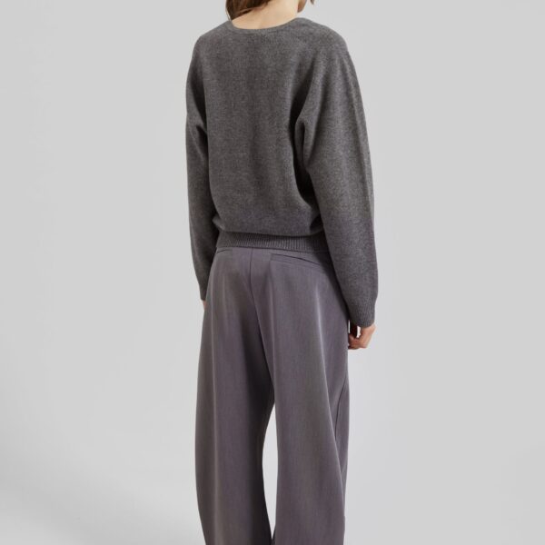 The Frankie Shop Ronse V-Neck Superfine Lambswool Sweater – Grey, view 7