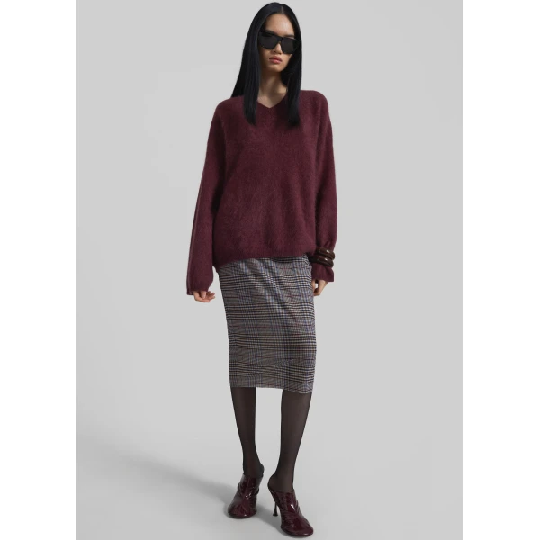 The Frankie Shop Vilhena Wool Fuzzy V-Neck Sweater - Burgundy - Oversized Minimalist Knitwear in Red - Shop at Luxury Shoes 