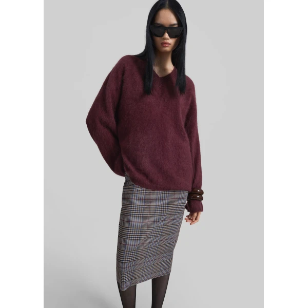 The Frankie Shop Vilhena Wool Fuzzy V-Neck Sweater - Burgundy - Oversized Minimalist Knitwear in Red - Shop at Luxury Shoes 
