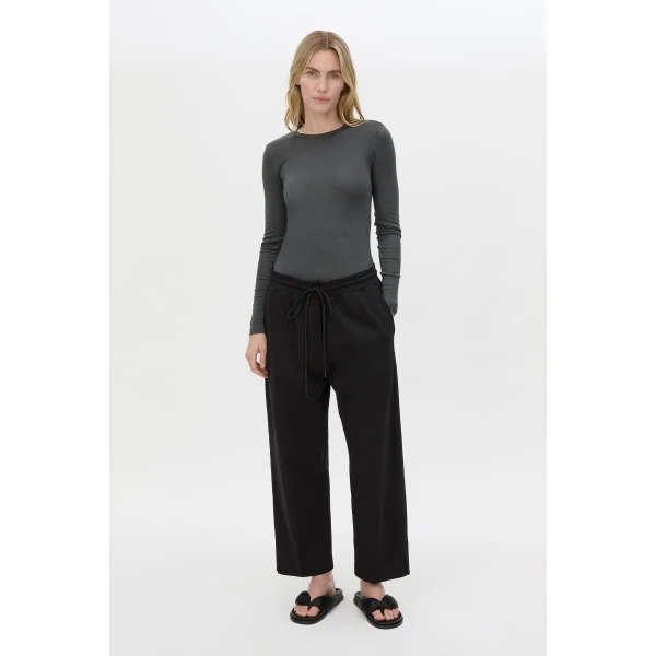Camilla and Marc Beau Tapered Crop Pant - Pants - Luxury Ready-to-Wear at Luxury Shoes 