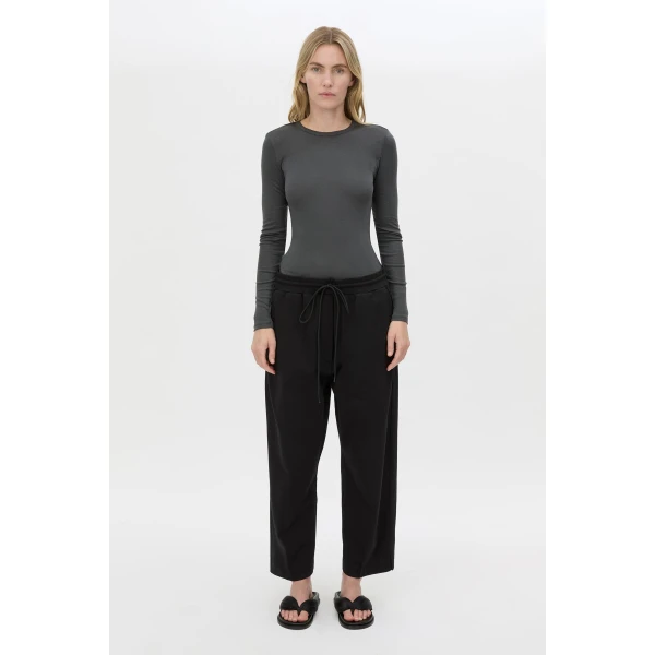 Camilla and Marc Beau Tapered Crop Pant - Pants - Luxury Ready-to-Wear at Luxury Shoes 