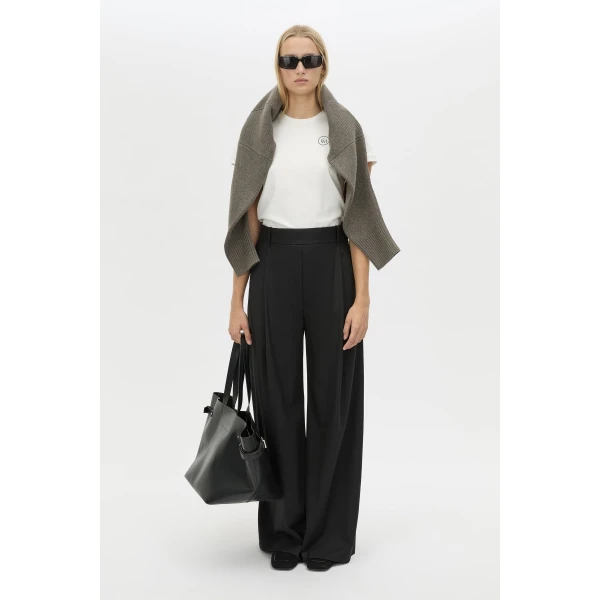 Camilla and Marc Bonnie Fitted Graphic Tee - Tops - Luxury Ready-to-Wear at Luxury Shoes 