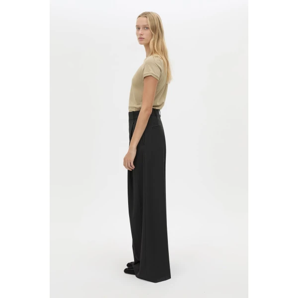 Camilla and Marc Bonnie Fitted Graphic Tee - Tops - Luxury Ready-to-Wear at Luxury Shoes 