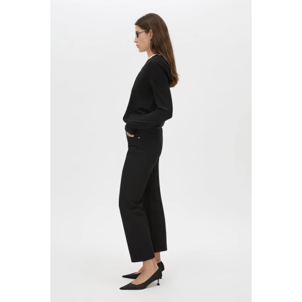 Camilla and Marc Leona Knit V Neck Sweater - Knitwear - Luxury Ready-to-Wear at Luxury Shoes 
