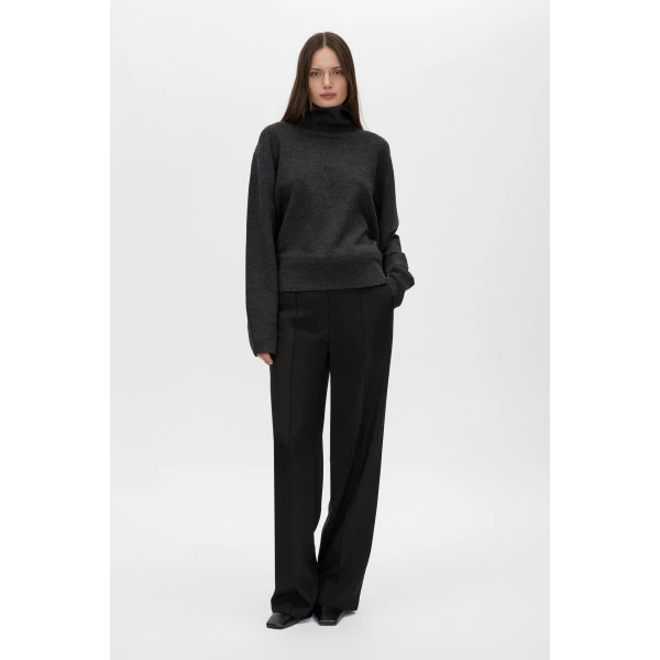 Camilla and Marc Margot Turtleneck Knit Sweater - Knitwear - Luxury Ready-to-Wear at Luxury Shoes 