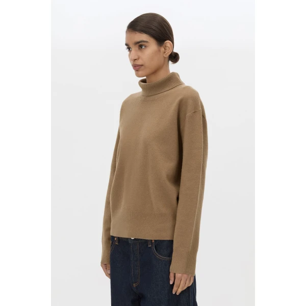 Camilla and Marc Margot Turtleneck Knit Sweater - Knitwear - Luxury Ready-to-Wear at Luxury Shoes 