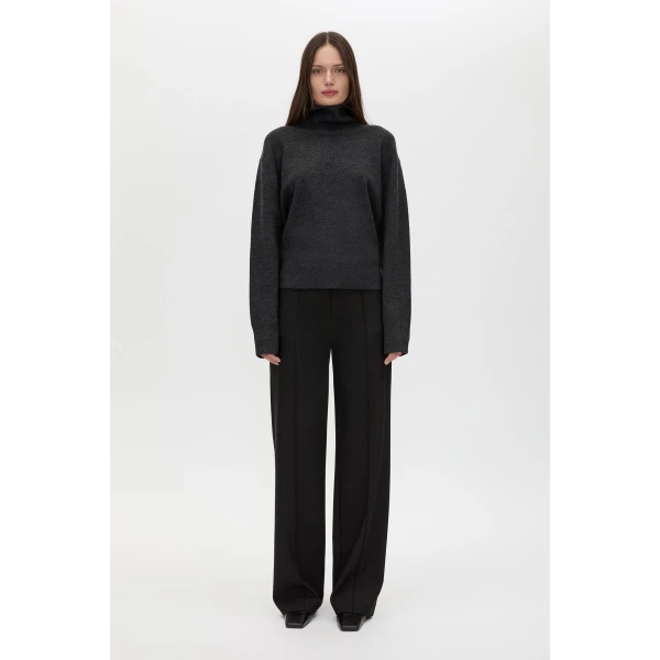 Camilla and Marc Margot Turtleneck Knit Sweater - Knitwear - Luxury Ready-to-Wear at Luxury Shoes 