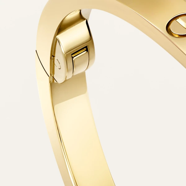 Small Model - Fine Jewelry - Italian Luxury Ready-to-Wear at Luxury Shoes 